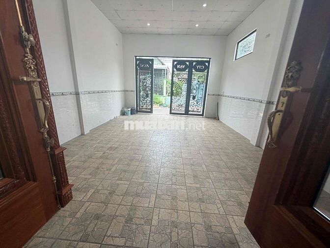 cần bán gấp nhà p thủ dầu một 4phòng ngủ