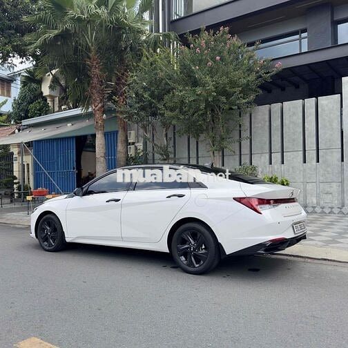Elantra 2024 1.6 Đặc Biệt siêu lướt 10.000km