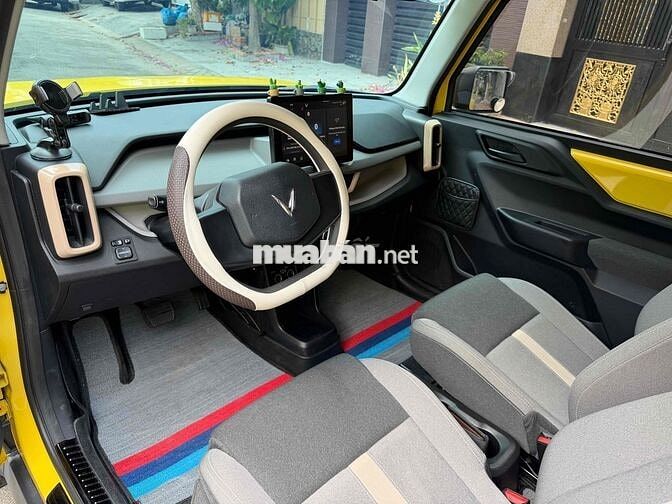 VinFast VF3 2024 Vàng Pin Thuê xe lên nhiều option