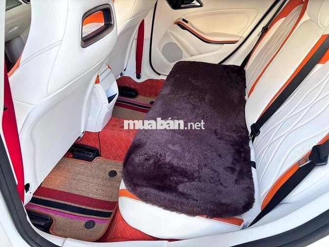 Mercedes-Benz CLA250 4Matic 2014 Trắng
