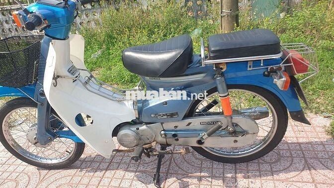 Honda Cup 82 Xanh Trắng