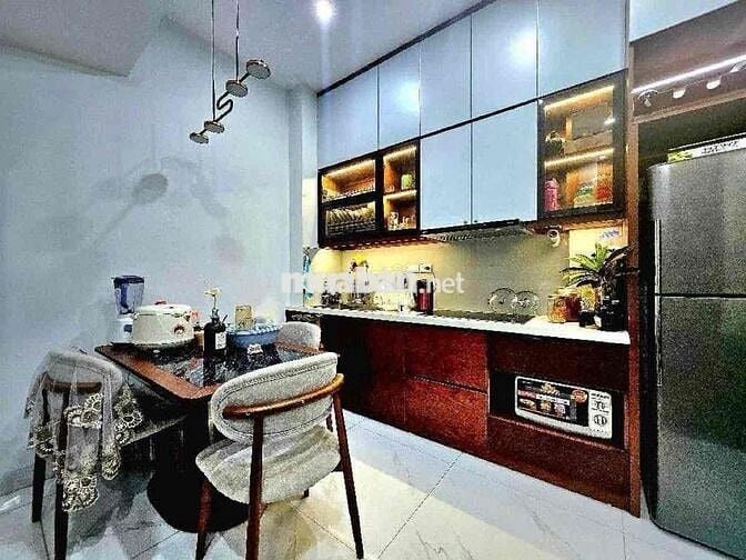Nhà đẹp 6 tỷ phố Tôn đức Thắng - Thông Phong 26 m x 5 tầng 4 ngủ ko QH