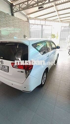 Toyota Innova 2020 2.0E Trắng