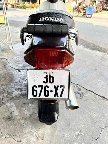Honda Dream Thái Nâu trắng