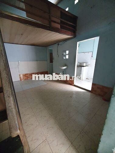 Cho thuê nhà 50 m2, gác lửng, cửa hậu