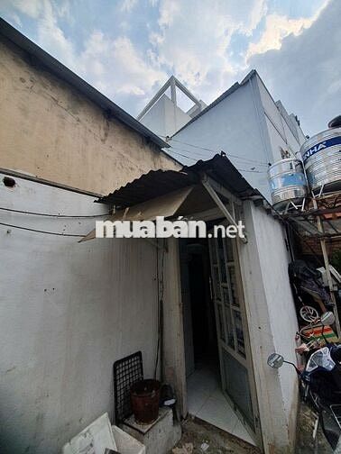 Cho thuê nhà 50 m2, gác lửng, cửa hậu