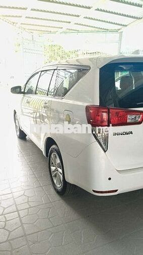 Toyota Innova 2020 2.0E Trắng
