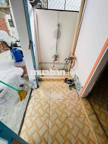 Nhà nguyên căn mới 02phòng hẻm ô tô Phạm Ngọc Hưng