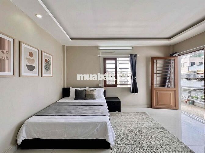 căn hộ full nội thất mới có ban công cực lớn trung tâm Phú Nhuận