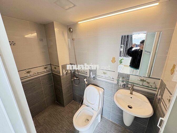 CHO THUÊ CHÍNH CHỦ GIÁ MỀM 4TRIỆU MỘT PHÒNG VIEW CỬA SỔ TRỜI ĐÓN GIÓ