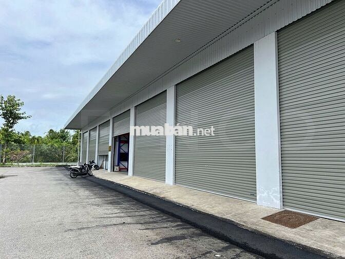 Kho xưởng 924 m² có PCCC, điện 3 pha, trong bến xe mới Cần Thơ,đất SKC