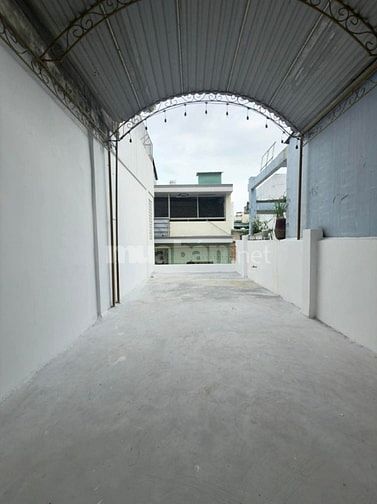 Bán nhà đường Trần Phú Q.5 ngya CV nước Đại Thế Giới 3,4m x 12m