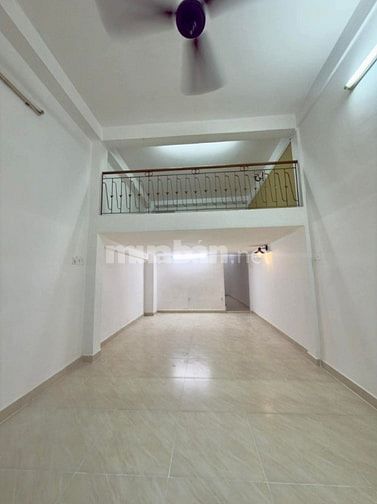 Bán nhà đường Trần Phú Q.5 ngya CV nước Đại Thế Giới 3,4m x 12m