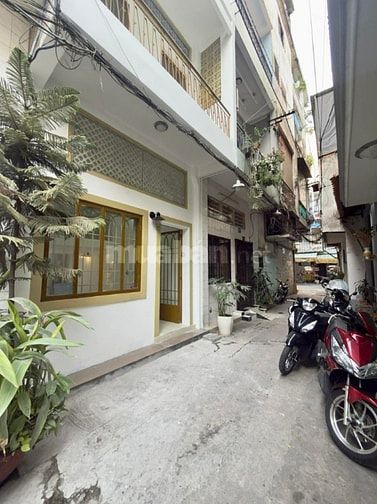 Bán nhà đường Trần Phú Q.5 ngya CV nước Đại Thế Giới 3,4m x 12m