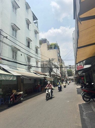 Bán nhà đường Trần Phú Q.5 ngya CV nước Đại Thế Giới 3,4m x 12m