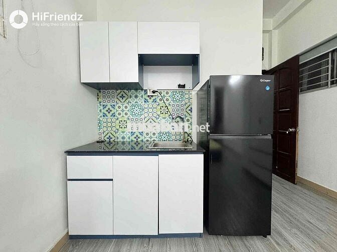 CHO THUÊ PHÒNG BAN CÔNG & CỬA SỔ CÓ THANG MÁY NGAY GẦN CHỢ TÂN ĐỊNH