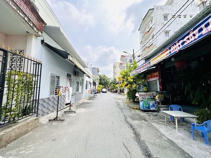 BÁN NHÀ LÊ ĐỨC THỌ 45M2 ĐƯỜNG 8M GẦN KHU OSIMI GIÁ 5,6 TỶ