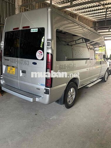 Ford Transit 2022 Bạc 16 chỗ
