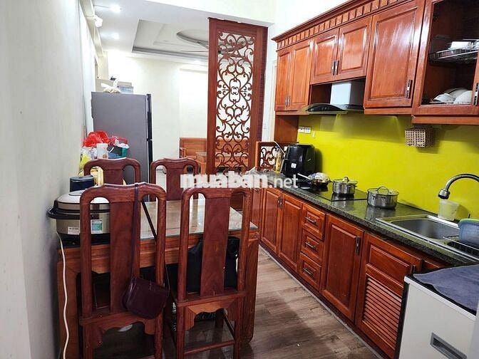 Cho thuê chung cư 76 m2, full đồ, căn góc sạch sẽ, thoáng mát