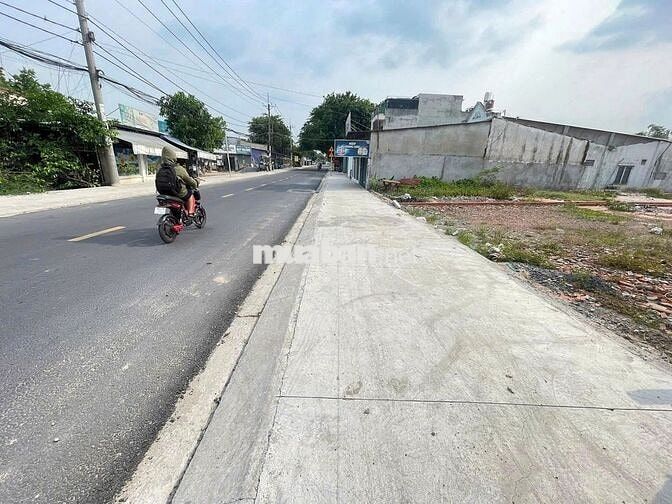 Bán dùm anh họ lô đất mặt tiền Suối Lội - 273m2 - 750trieu tl