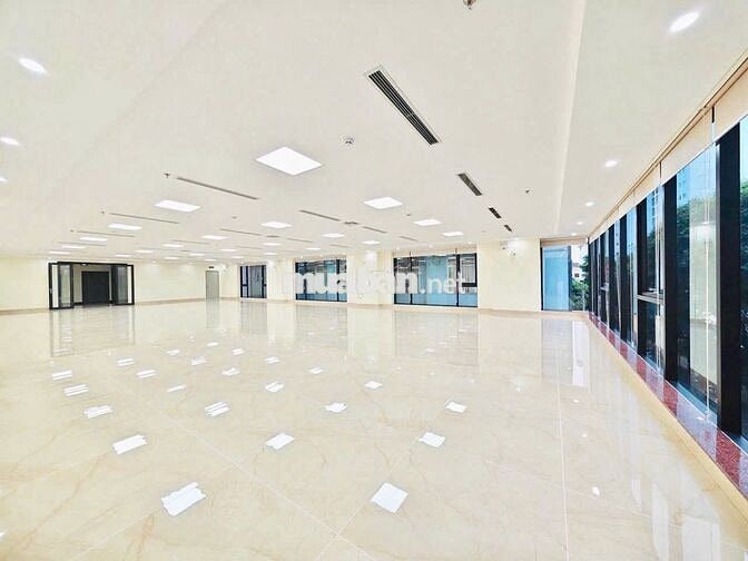 Cho thuê VP cao cấp Thanh Xuân 240m2 thông sàn, chuyên nghiệp hiện đại