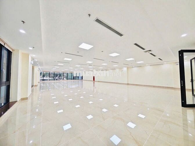 Cho thuê VP cao cấp Thanh Xuân 240m2 thông sàn, chuyên nghiệp hiện đại
