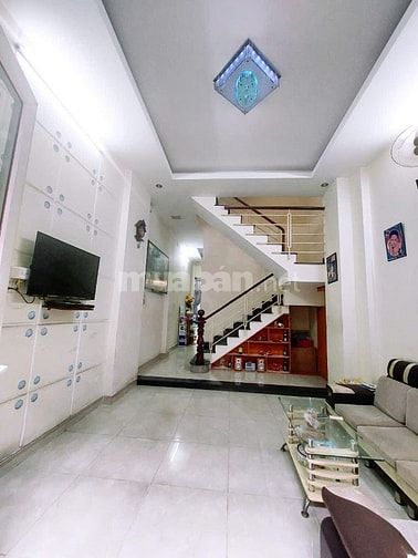 NHÀ BÁN VỊ TRÍ TUYỆT ĐẸP GÒ VấP