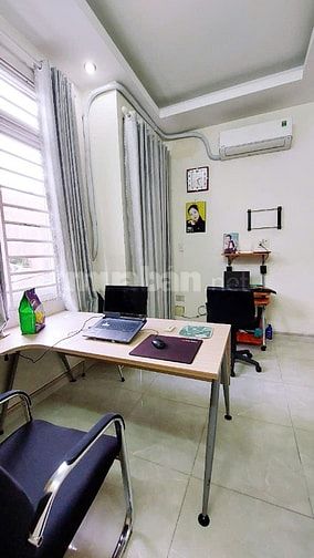 NHÀ BÁN VỊ TRÍ TUYỆT ĐẸP GÒ VấP