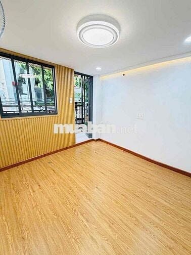 cần bán gấp nhà đường tô hiến thành, quận10 , hcm