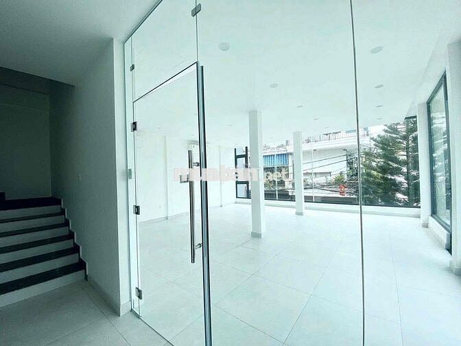 Cho thuê nhà 4 Tầng 2 MT Hải Hồ Hải Châu Ngay Chợ Đống Đa Ngang 8m