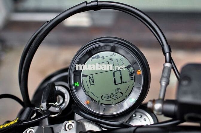 Scrambler Nightshift 2022
