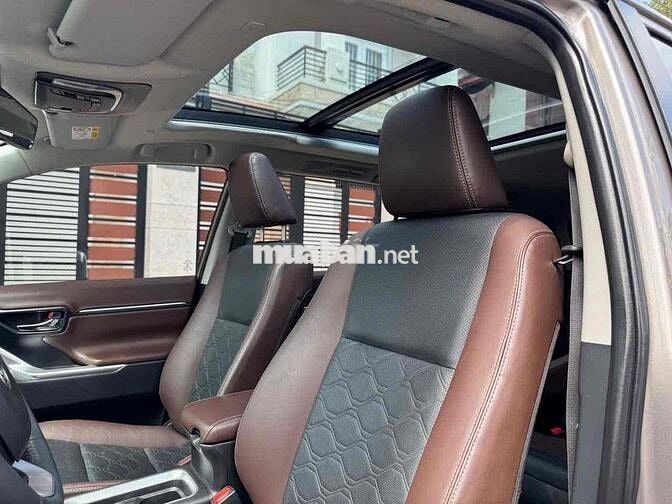 Innova Cross HEV 2023 chất xe cực kì đẹp