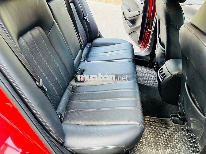 Mazda 6 2020 2.0 Lux đi ít, màu đẹp, tiện nghi