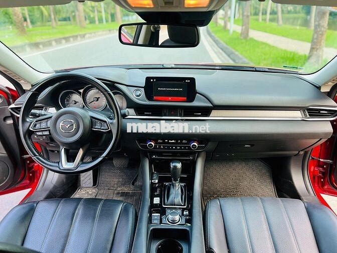 Mazda 6 2020 2.0 Lux đi ít, màu đẹp, tiện nghi