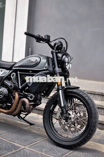 Scrambler Nightshift 2022
