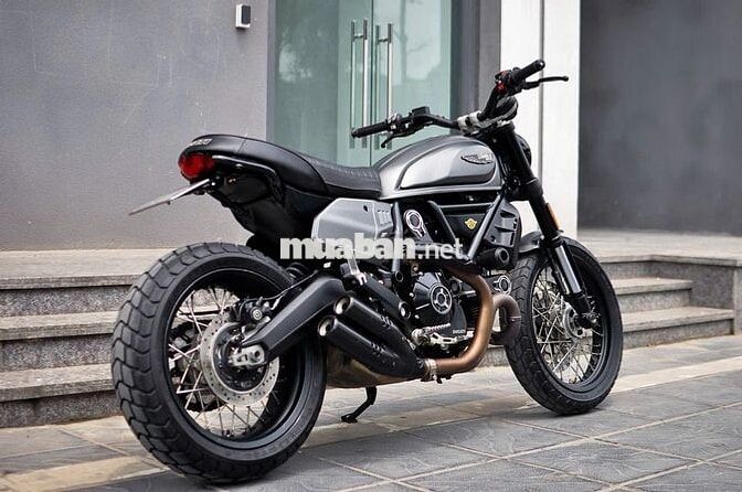 Scrambler Nightshift 2022