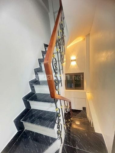 13 TỶ - 50M - 7 TẦNG THANG MÁY - PHỐ TÔN ĐỨC THẮNG - NHANH TAY SỞ HỮU 
