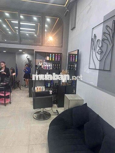 NGANG 5M MẶT TIỀN TRUNG TÂM QUẬN 1 CHO CÁC SALON, SPA, SHOWROOM ...