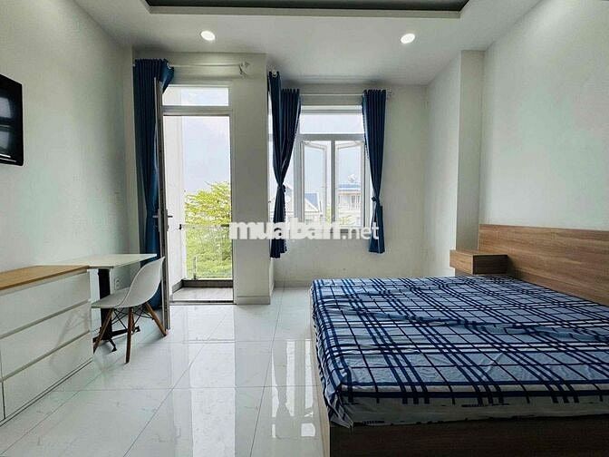 STUDIO BAN CÔNG - GẦN BẾN XE QUẬN 8 - GIÁP QUẬN 1,5,6,10,11