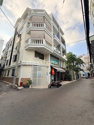 Bán nhà MT Nguyễn Thanh Tuyền,P2,Tân Bình.DT 4x13.5m- Đúc 5 tầng. 