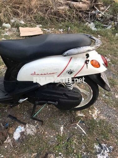 Yamaha Classico màu Trắng