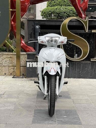 Honda wave a 110 màu trắng thời trang !