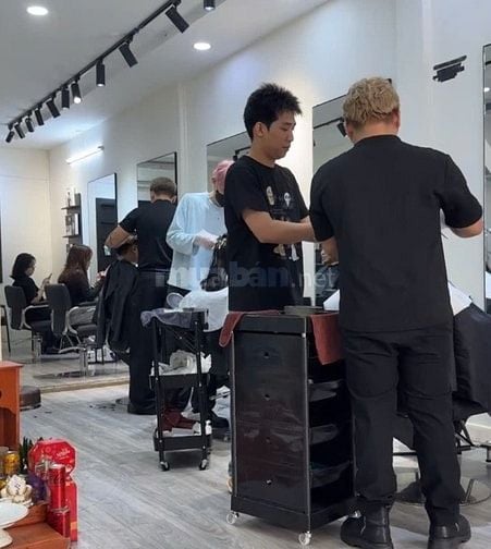 Bán hoặc cho thuê nhà Mặt tiền Huỳnh Văn Bánh P.13, Quận Phú Nhuận