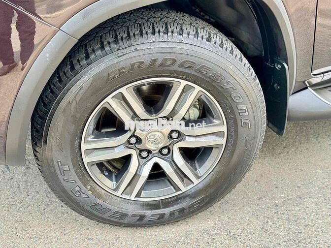 Toyota Fortuner 2017 2.7 Nâu 20.000 km