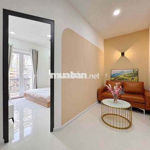 1PN CÓ BAN CÔNG RỘNG HƠN 40m2 SIÊU VUÝP NGAY TOÀ NHÀ VIETTEL QUẬN 3