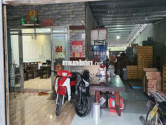 Mặt tiền ngang trước 9m x hậu 10m x dài 35m, Thổ cư 300m