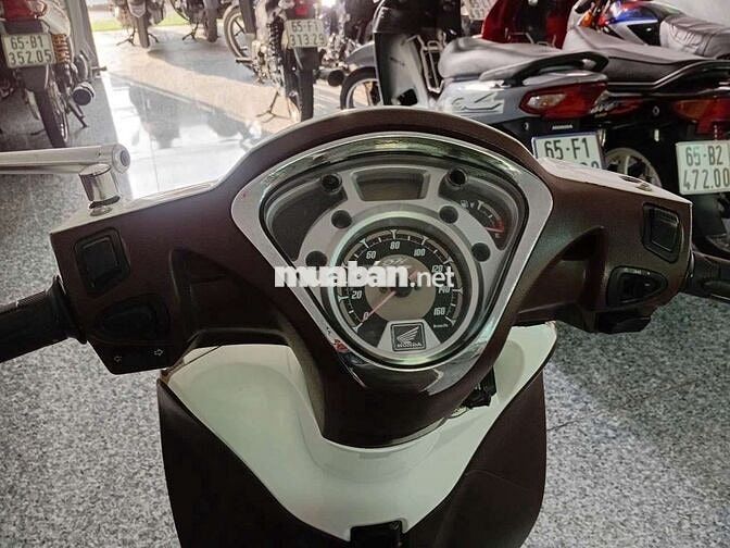 Honda SH Mode 2016 Trắng