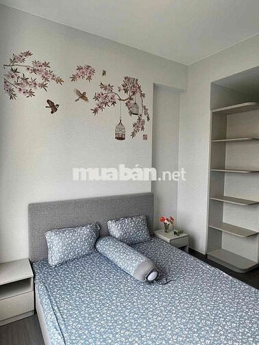 Căn Sân vườn Có nội thất, rộng và thoáng Chủ cần vào ở.
