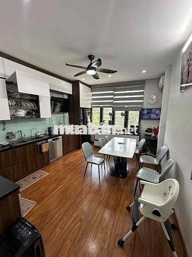 BÁN NHÀ DƯƠNG VĂN BÉ - PHÂN LÔ Ô TÔ ĐỖ CỬA
