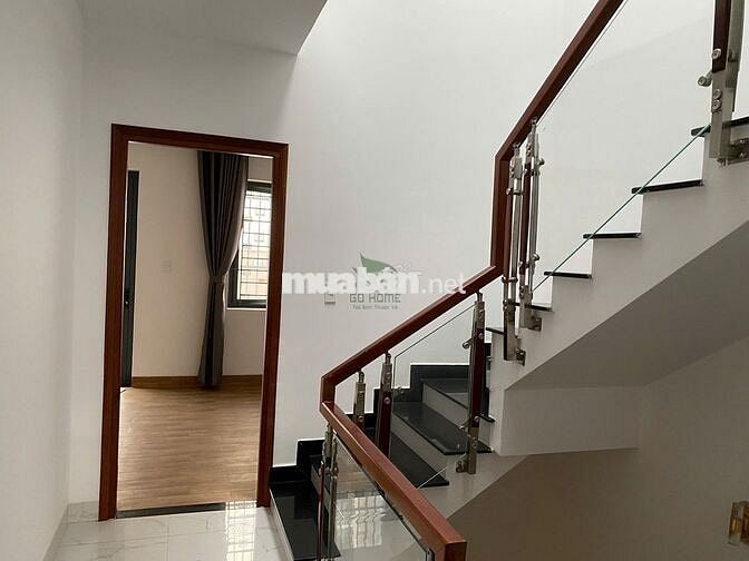 NHÀ 3 TẦNG 4 PHÒNG NGỦ KHU HÀ QUANG 1 GIÁ 18 TRIỆU/ THÁNG